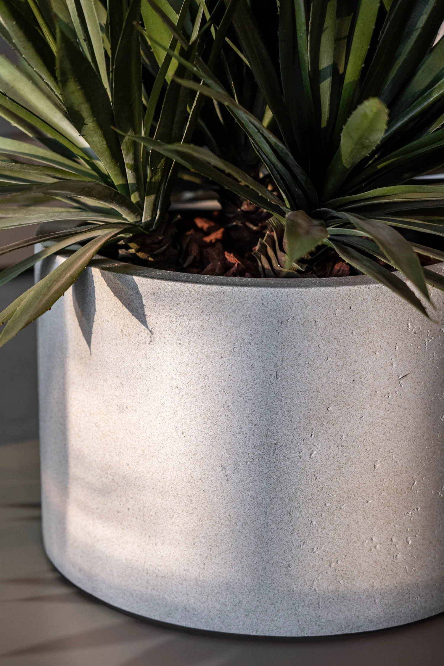 Grigio Cylinder - Antique White